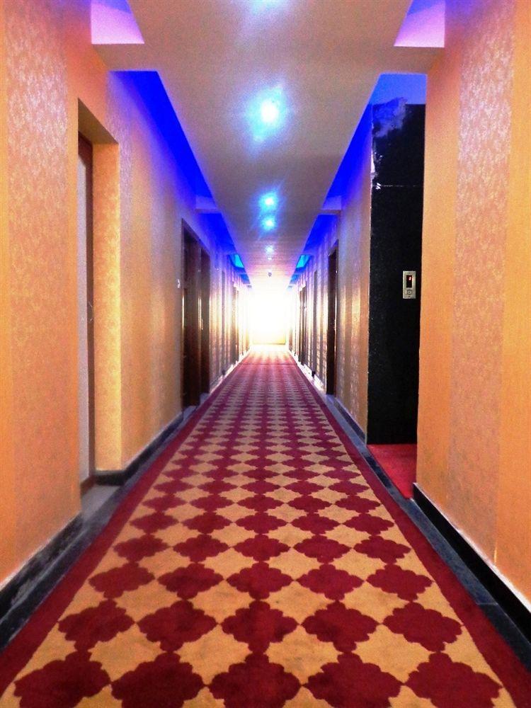 Hotel R K Palace Bodh Gaya Esterno foto